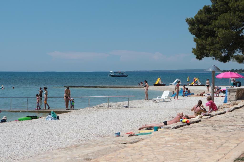 Apartman Snjezana Фажана Экстерьер фото